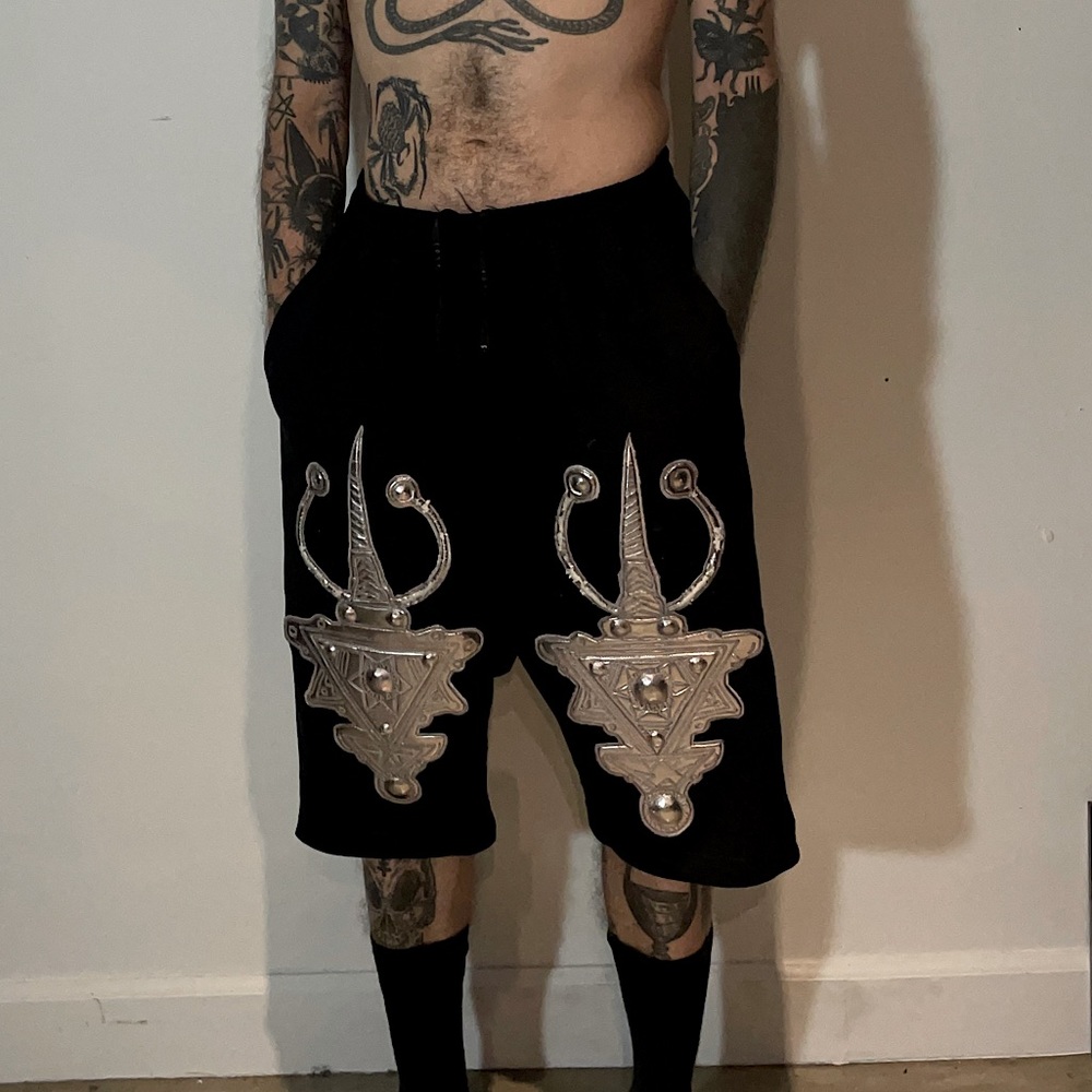 KTZ embroidered shorts